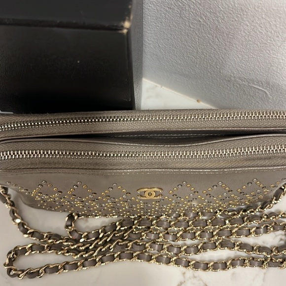 Chanel Double Zip Crossbody Bag - Picture 4 of 12
